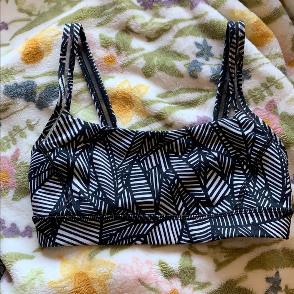 lululemon sports bra size 4